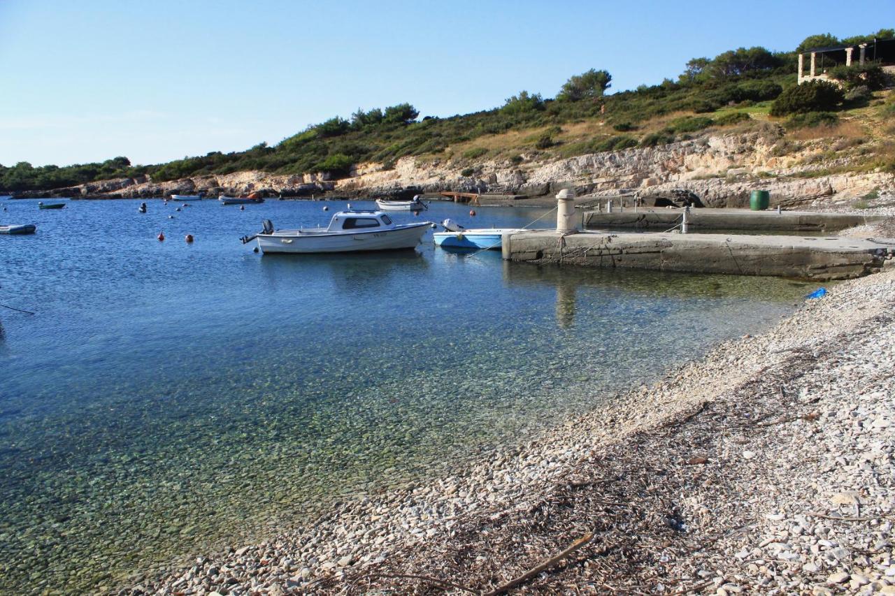 Apartments By The Sea Rukavac, Vis - 2478 Kültér fotó