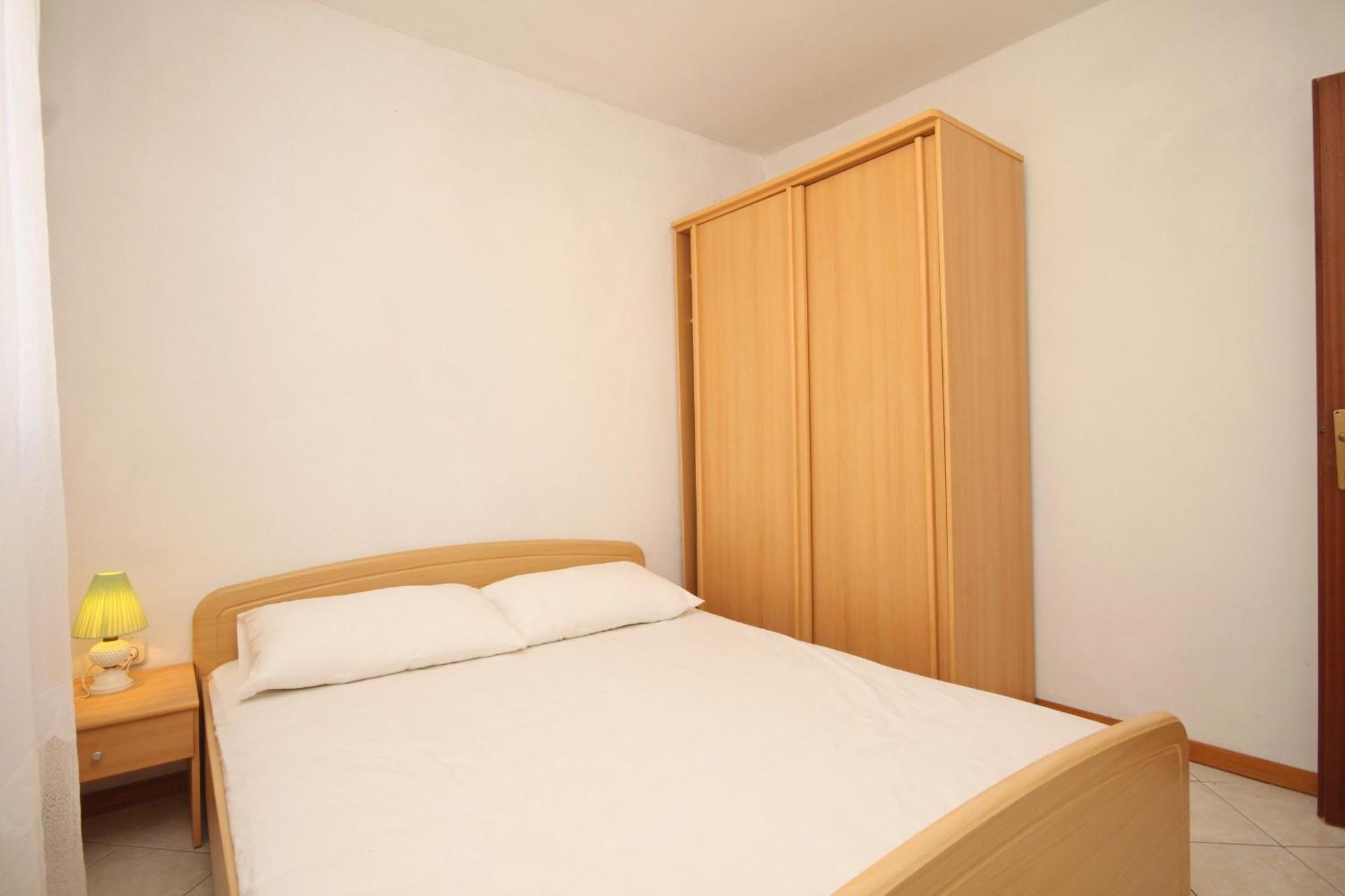 Apartments By The Sea Rukavac, Vis - 2478 Szoba fotó